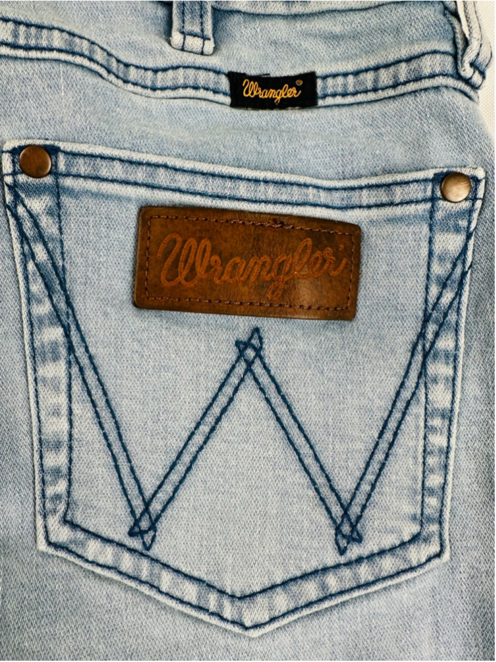 Wrangler Retro Premium Women’s 27x36 High Rise Embellished Trumpet Flare Jeans - Picture 10 of 14